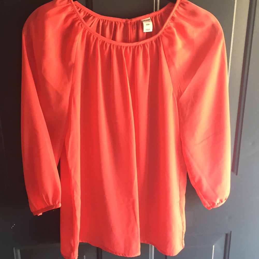 Bright silky 3/4 sleeve blouse